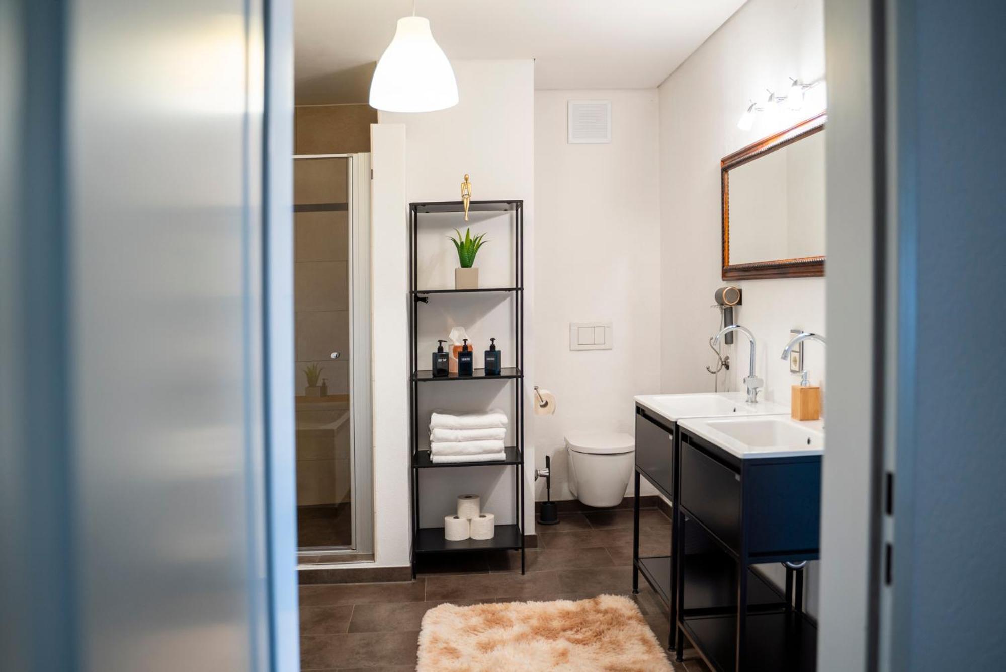 130M2 Loft - Balkon, Smart Tv, Badewanne, Kaffee Apartman Rosenheim Kültér fotó