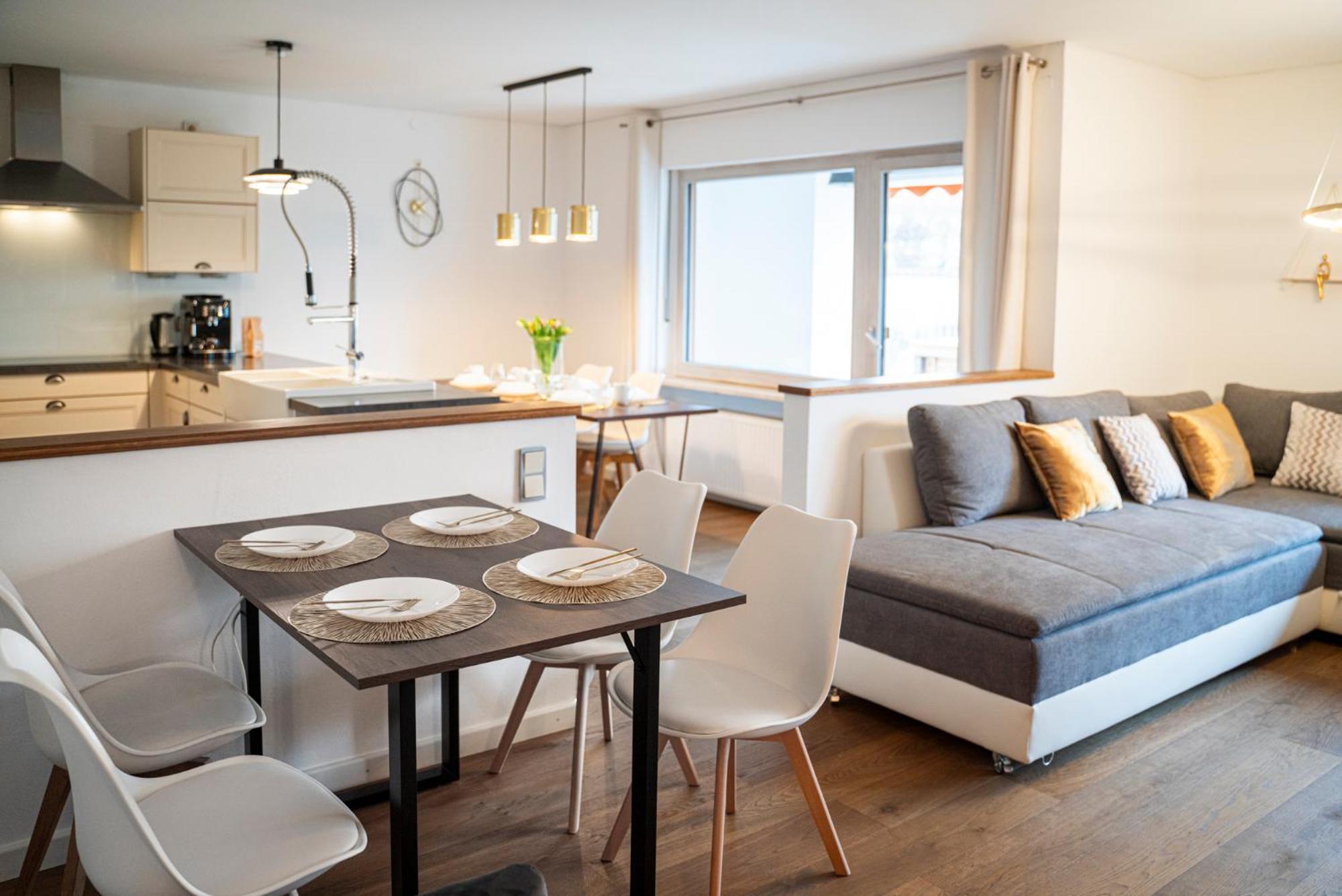 130M2 Loft - Balkon, Smart Tv, Badewanne, Kaffee Apartman Rosenheim Kültér fotó