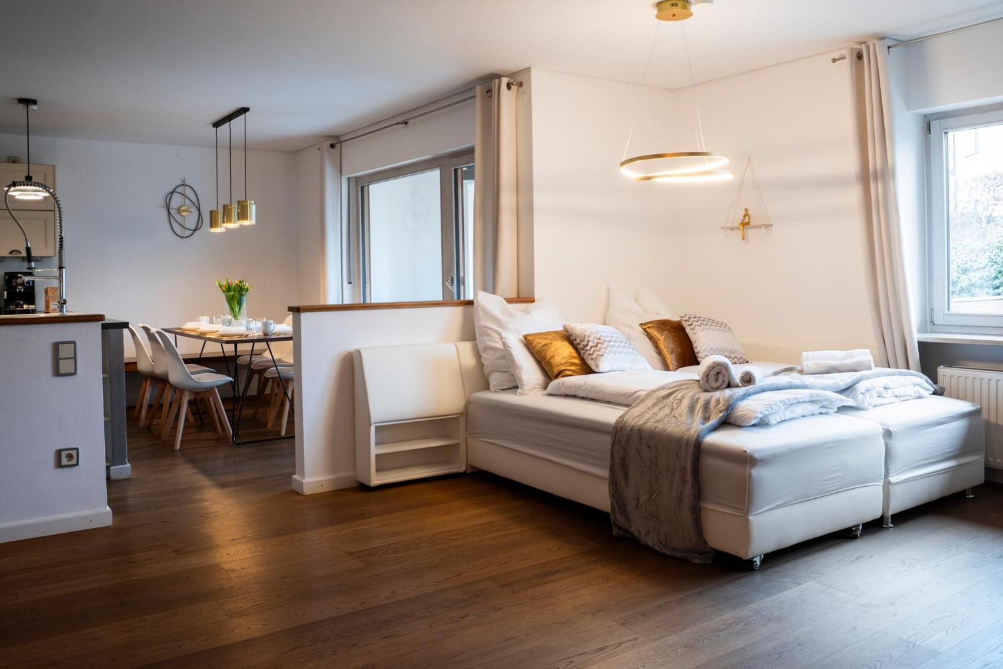130M2 Loft - Balkon, Smart Tv, Badewanne, Kaffee Apartman Rosenheim Kültér fotó
